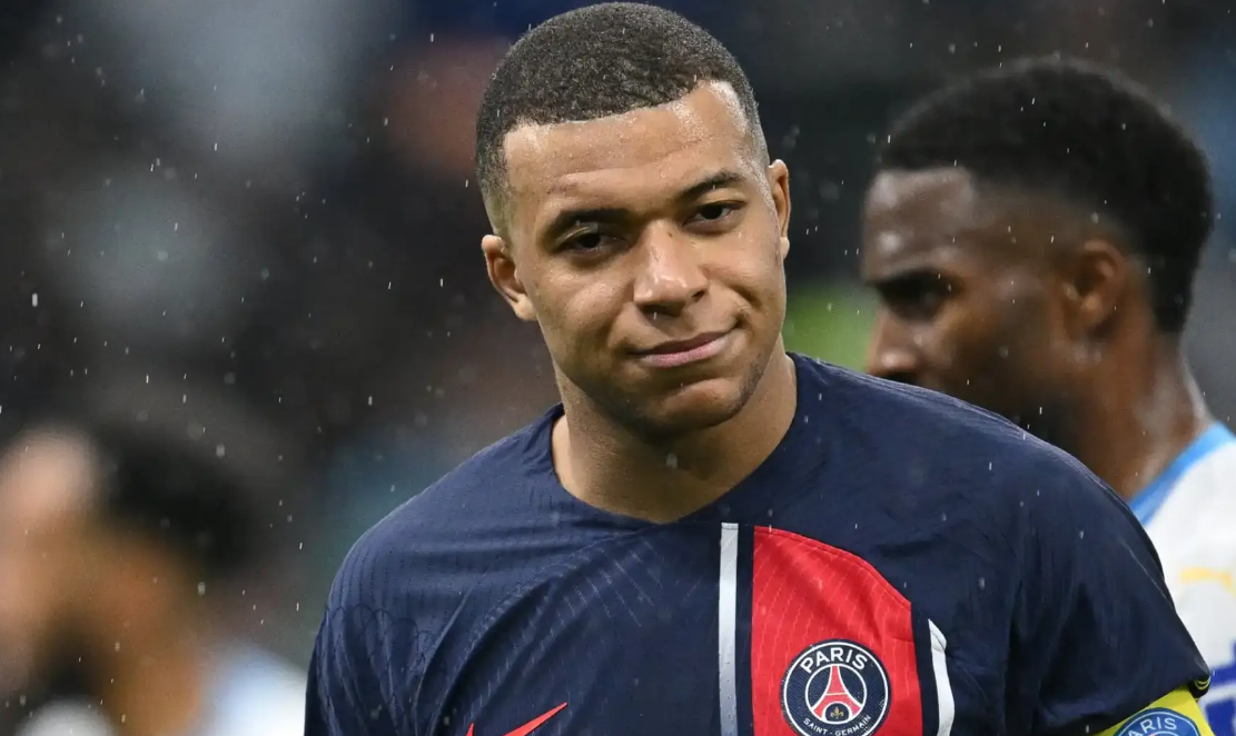 姆巴佩官方宣布出色防守新规，RNG引发争议！